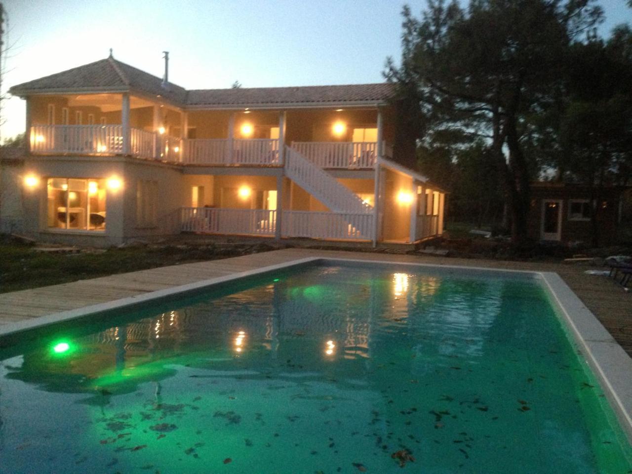 Moulis-en-Médoc Domaine De Giron Bed & Breakfast エクステリア 写真